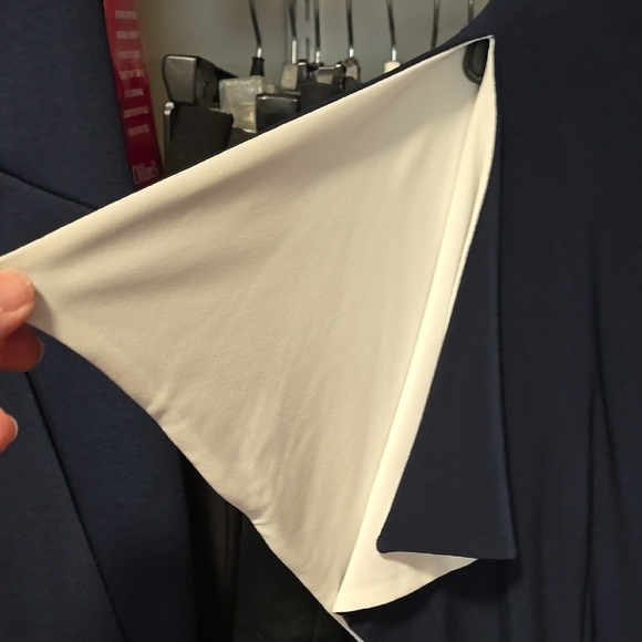 Elegant Navy and White Dress - Picture 2 of 4